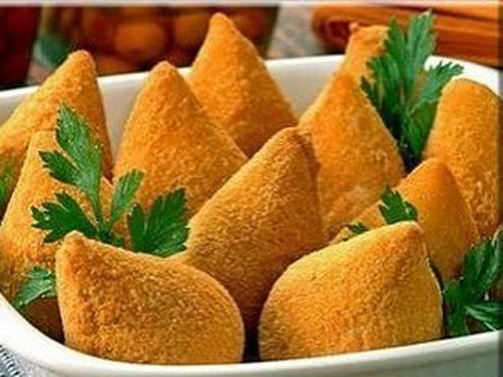 Coxinha De Frango Receitas Receitas A massa da coxinha tradicional é feita com farinha de trigo. coxinha de frango