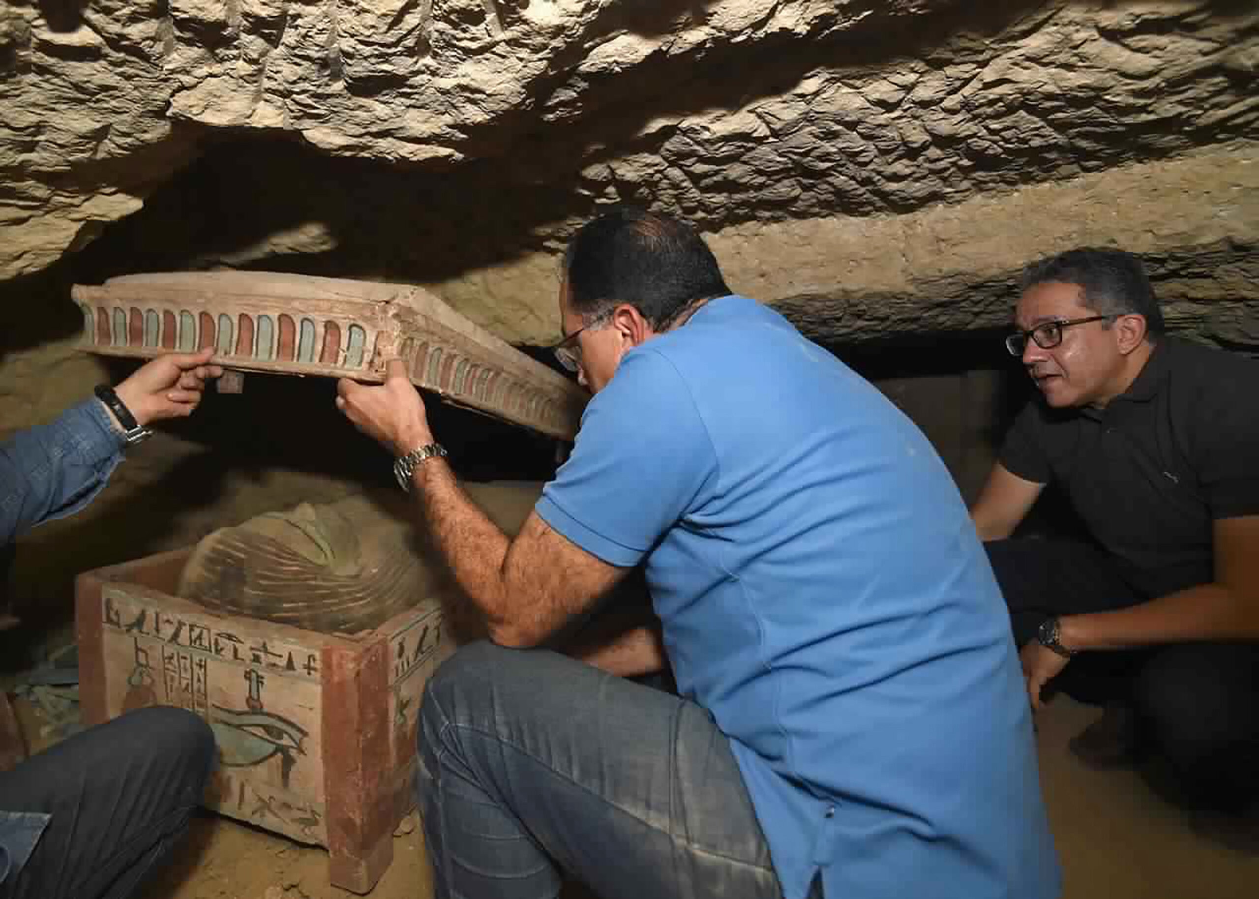 Tumbas foram enterradas há mais de 2,5 mil anos na região (Foto: Ministry of Tourism and Antiquities وزارة السياحة والآثار)