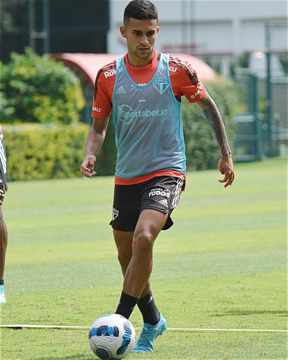 Rodrigo Nestor volta a treinar com o elenco do São Paulo — Foto: São Paulo FC