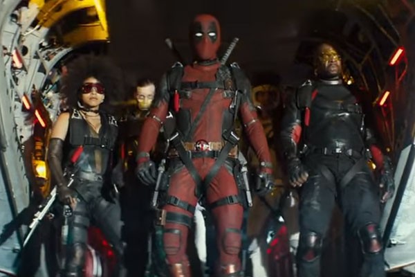 O ator Ryan Reynolds em cena de Deadpool 2 (2018) (Foto: YouTube)
