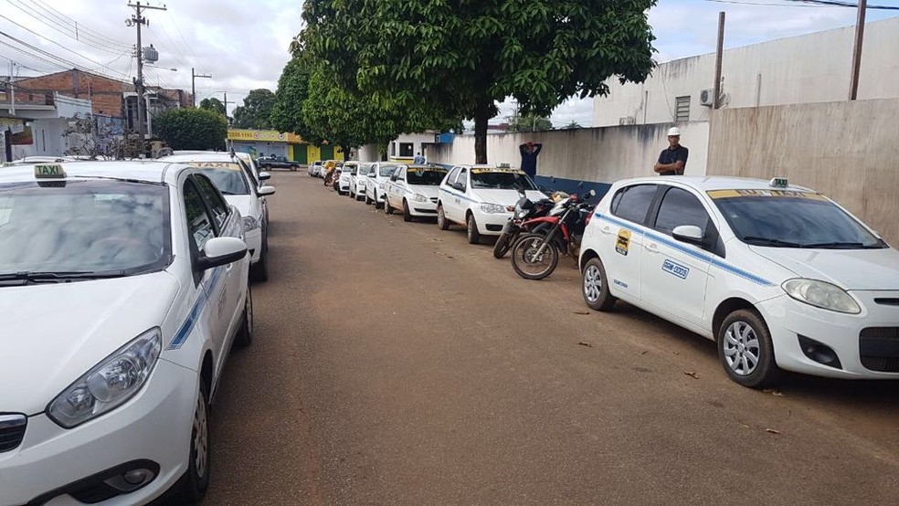 Categoria quer que seja regulamentado o serviço de Táxi Compartilhado (Foto: Jhonnattas Trindade/Rede Amazônica)