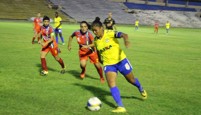 Abelhas Rainhas 0 x 3 Tiradentes-PI - Copa Piauí Feminino 2015 (Foto: Emanuele Madeira/GloboEsporte.com)