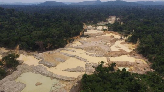 Lula pede ao Congresso para retirar projeto de mineração em terras indígenas