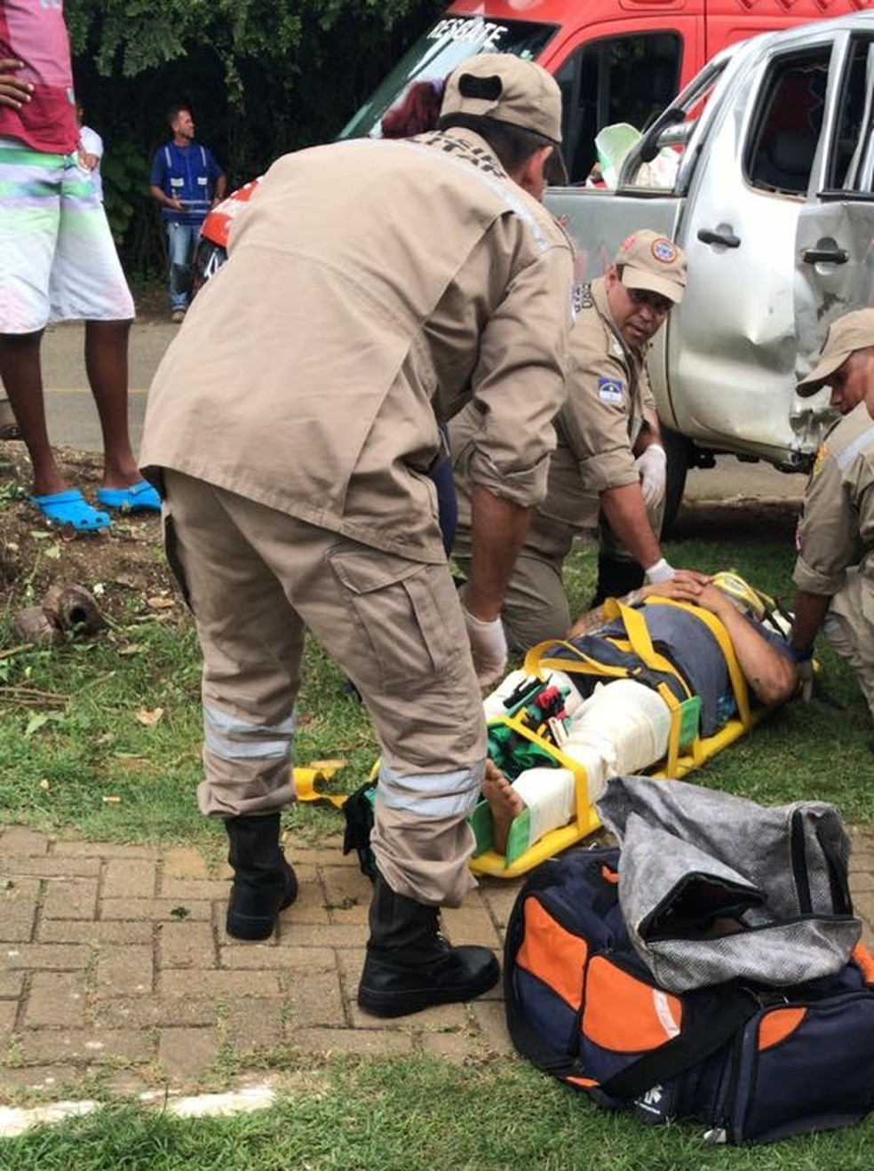 Isaac Santana foi socorrido pelo Corpo de Bombeiros e estÃ¡ no hospital   (Foto: TibÃ©rius Santana )