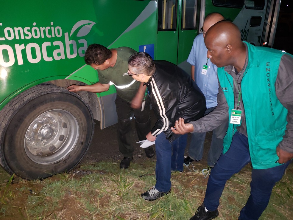 Alguns problemas foram encontrados e veÃ­culos foram proibidos de sair da garagem â Foto: Urbes/DivulgaÃ§Ã£o