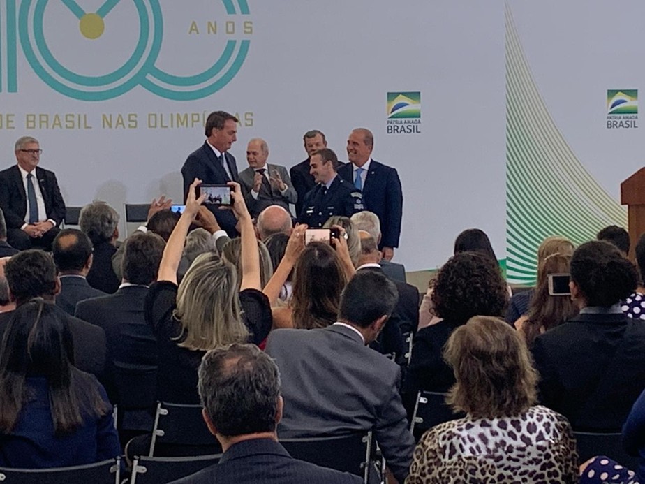 Centenário Olímpico do Brasil: atletas recebem homenagem do Governo em Brasília