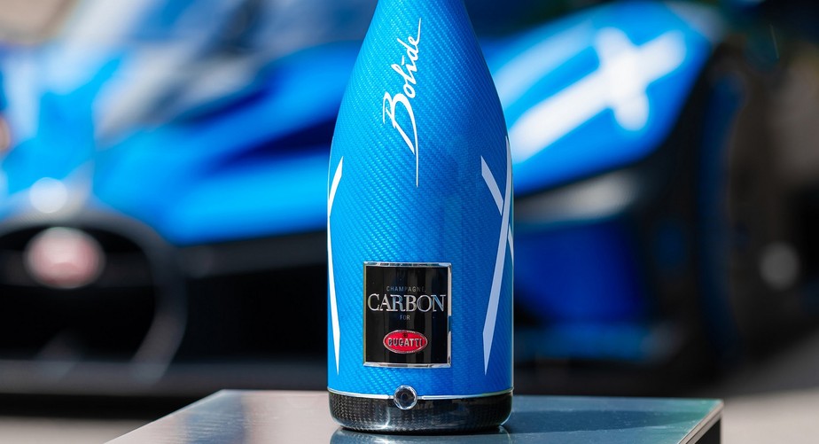 Bugatti - Garrafa de fibra de carbono