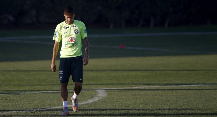 Neymar - treino - Brasil x Venezuela (Foto: Reuters)