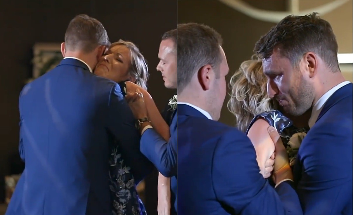 Mãe com doença degenerativa dança no casamento do filho mais velho com a ajuda dos mais novos