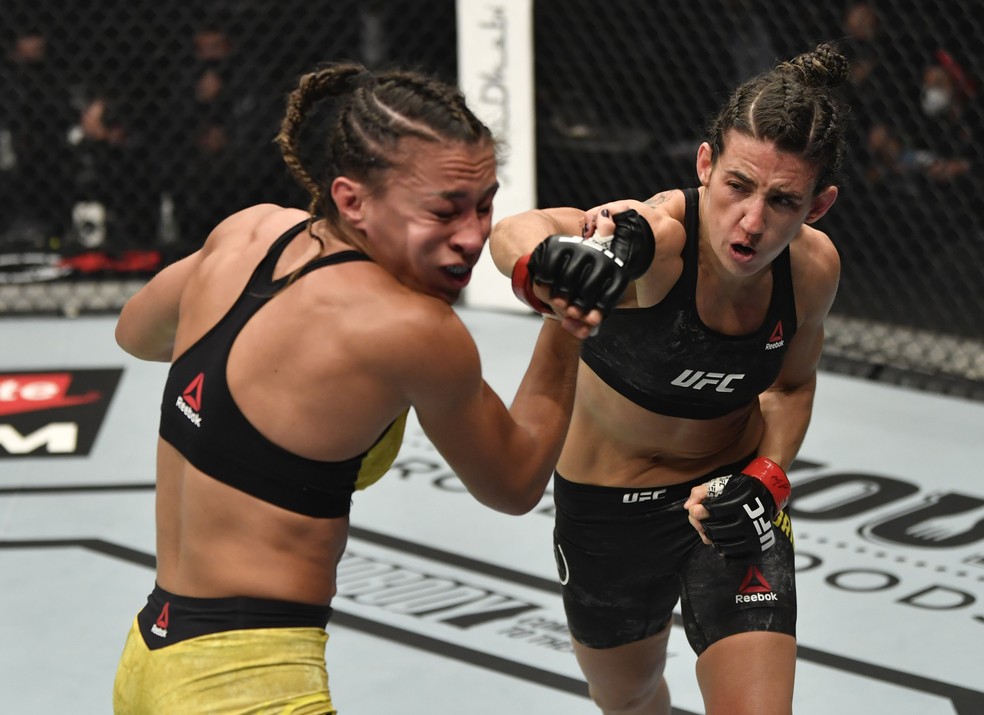 Marina Rodriguez Amanda Ribas UFC 257 — Foto: Getty Images