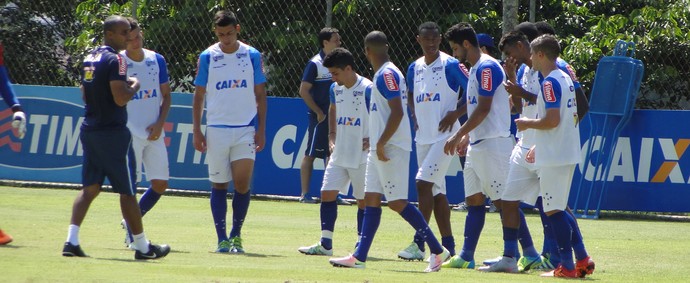 Semana dos dois gols: para avançar, Cruzeiro precisa de feito raro em 2016