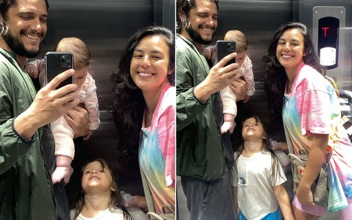 Bruno Gissoni faz selfie em família com Yanna Lavigne e as filhas