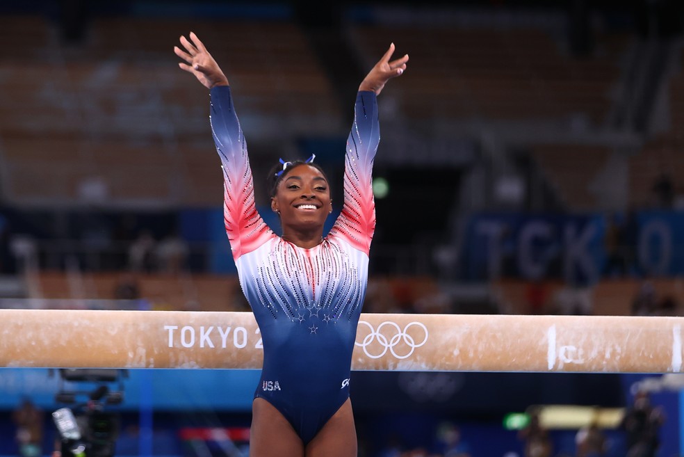 Simone Biles na final da trave nas Olimpíadas 2020 — Foto:  REUTERS/Lindsey Wasson