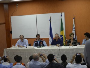 Dilma em reunião em Colatina, ES (Foto: Viviane Machado/ G1)