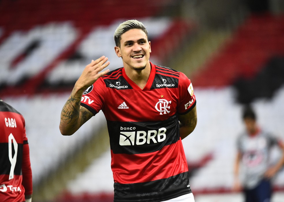 Pedro comemora gol do Flamengo contra o La Calera — Foto: André Durão