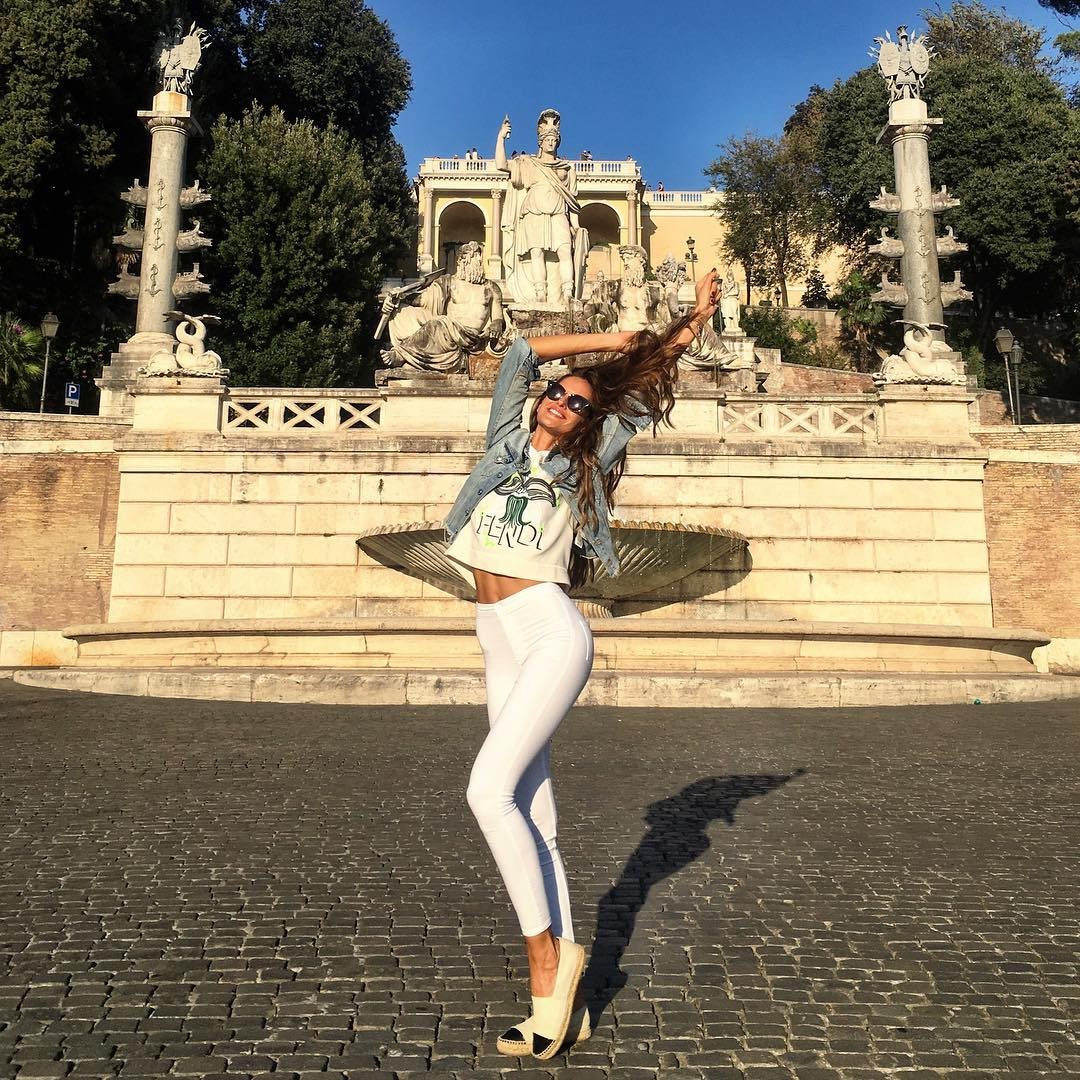 Izabel em Roma: é muita alegria (Foto: Reprodução/Instagram)