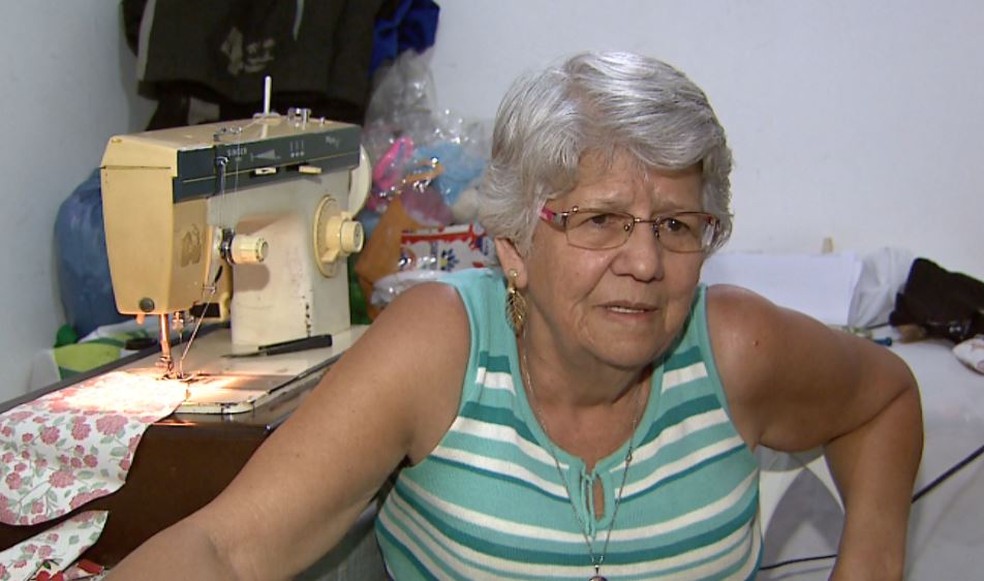 A costureira Maria Rita Alves Lemes, de Ribeirão Preto (Foto: Reprodução/EPTV)