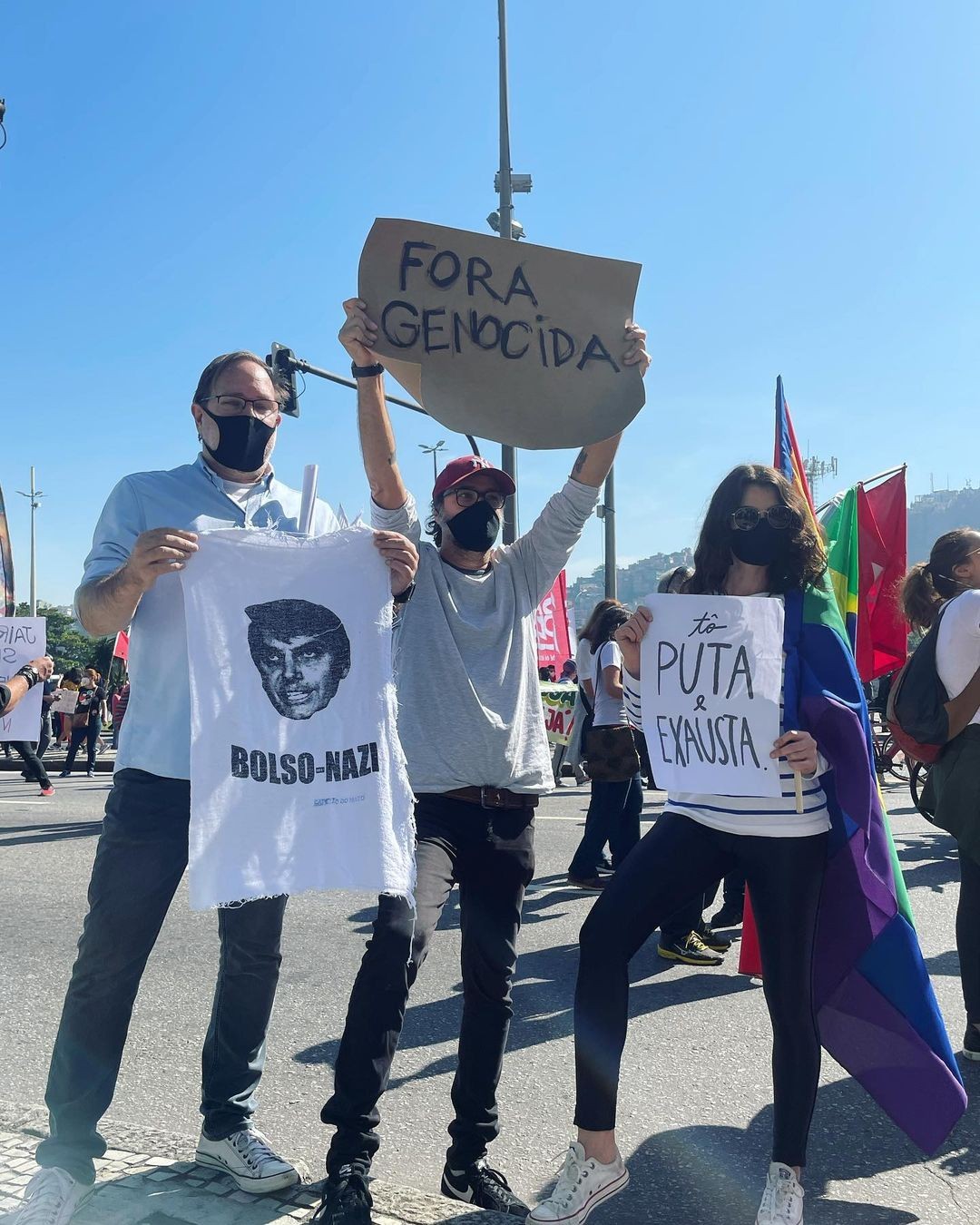 Alinne Moraes vai à manifestação contra Bolsonaro (Foto: Reprodução/Instagram)