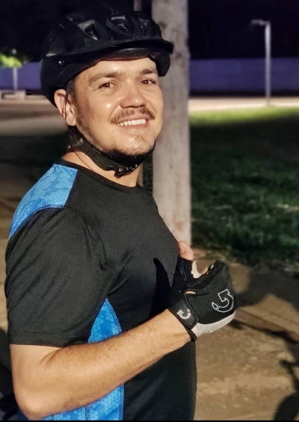 Ciclista morre após ser atropelado enquanto pedalava com amigos no assentamento Santa Mônica em MS — Foto: Redes sociais/Reprodução