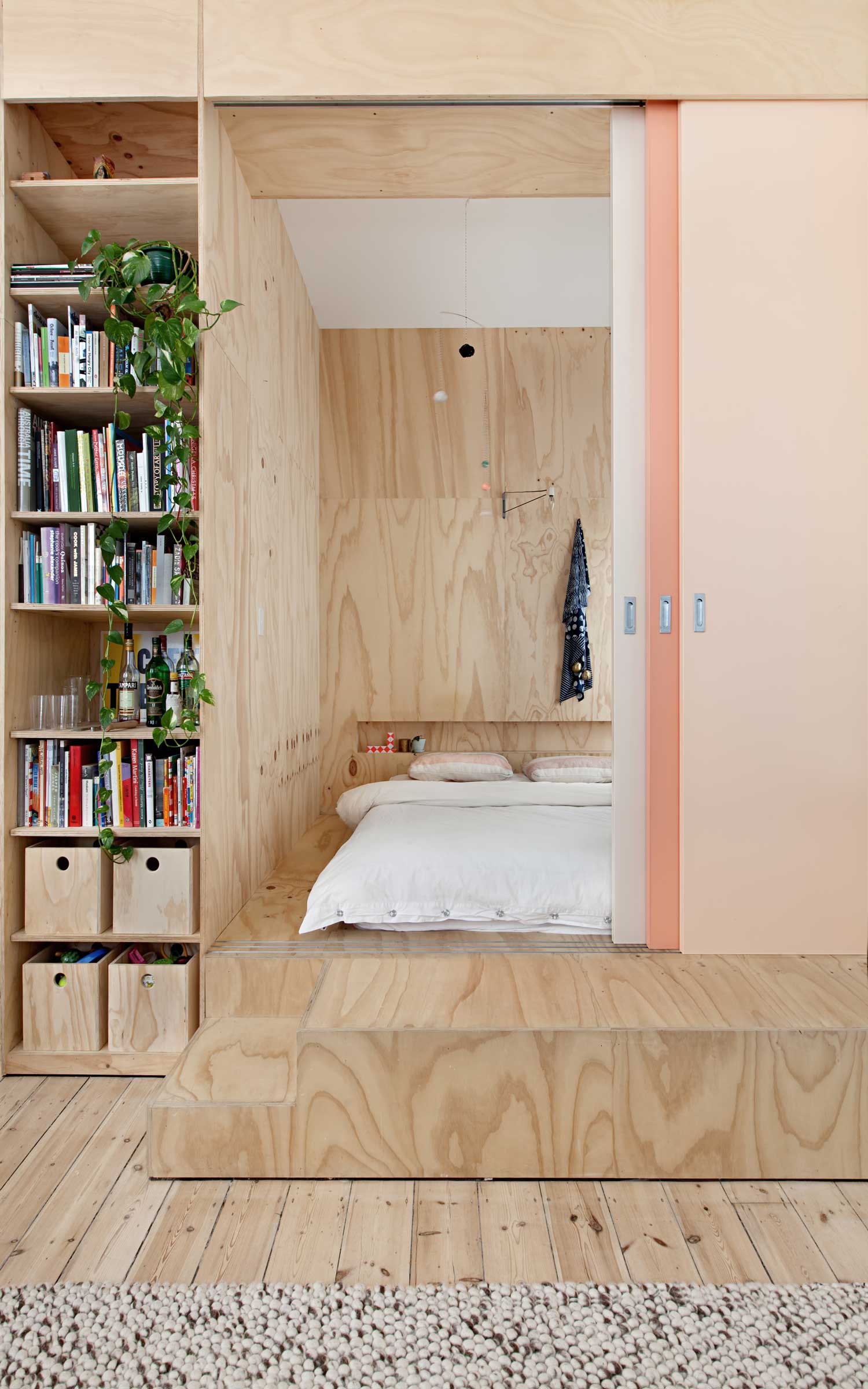 Decoração de quarto de casal pequeno: 6 ideias de projetos (Foto: @Igrosmann/Divulgação)
