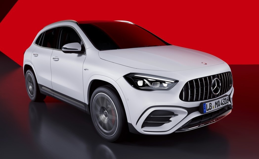 Mercedes-Benz GLA e GLB chegam ao Brasil com motorização híbrida; veja os preços