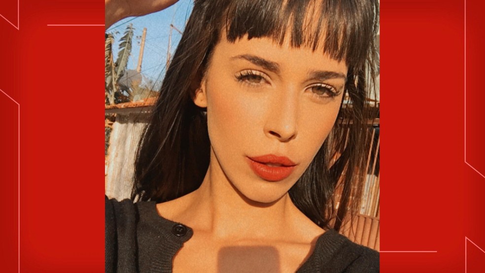 Isis Tabosa, de 21 anos, morreu após cair do 5º andar de um prédio no DF — Foto: Facebook/Reprodução