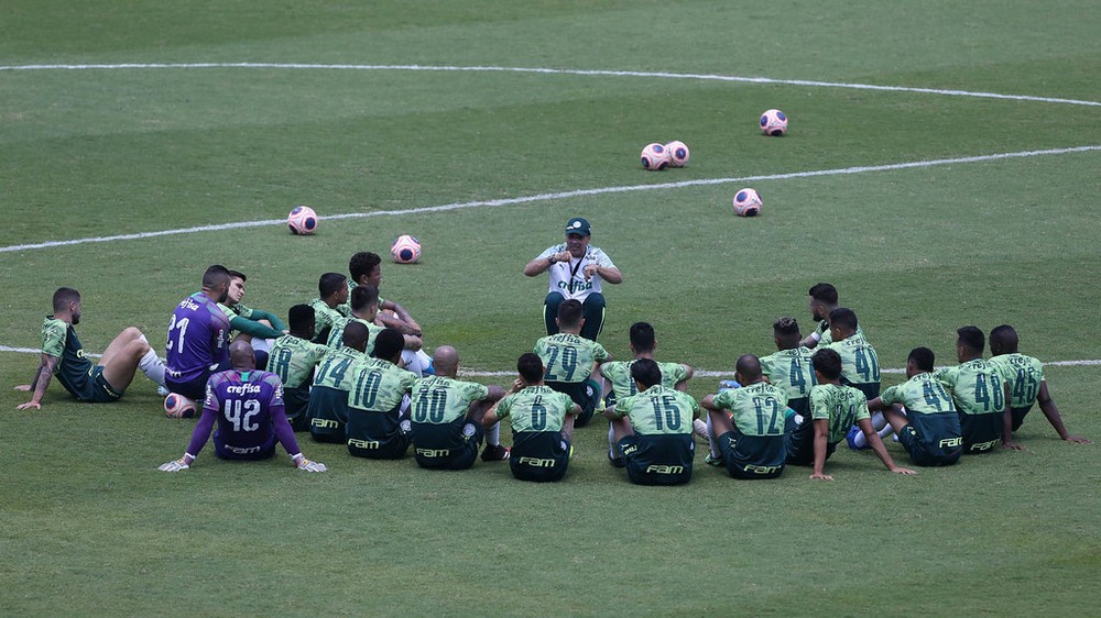 Luxemburgo de olho: jogadores terão que mostrar treino para Luxa ao vivo de casa