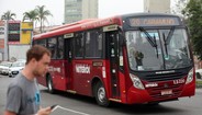 Crise dos ônibus: rodoviários avaliam fazer greve