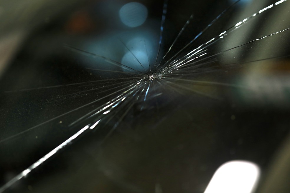 Fissuras do tipo estrela não podem ser maiores que uma moeda de R$ 1 — Foto: Getty Images