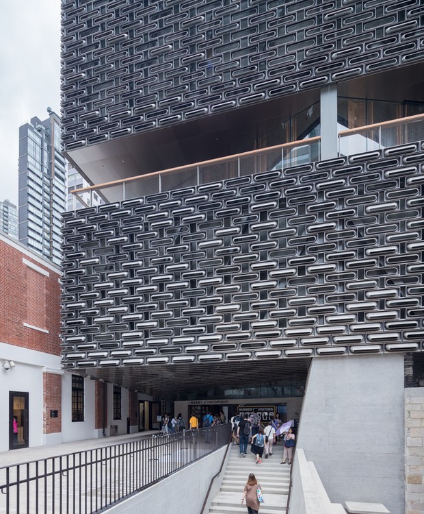 Centro de Patrimônio e Artes Tai Kwun, um projeto dos escritórios: Purcell, Herzog & de Meuron e Rocco Design Architects Associates Limited (Hong Kong, China) (Foto: Reprodução / Iwan Baan)