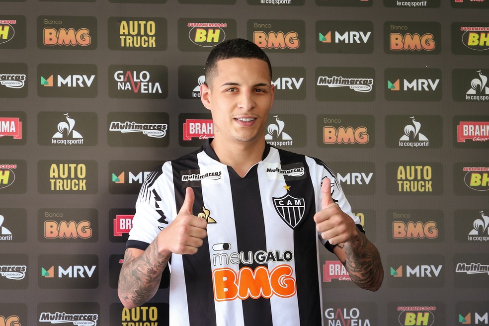 Registro da apresentação de Guilherme Arana, um dos principais reforços do Galo para esta e as próximas temporadas — Foto: Bruno Cantini/Atlético-MG