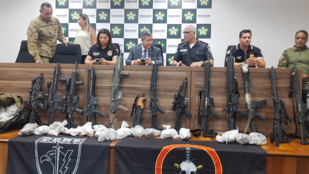 Nas operações no Complexo do Salgueiro, em São Gonçalo, 13 armas foram apreendidas