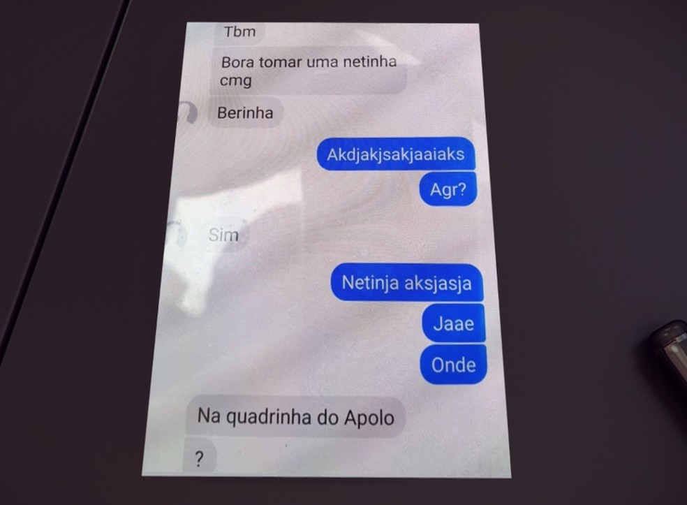 Mensagens no celular de Layane Silva mostram a vítima marcando de se encontrar com o suspeito do crime — Foto: Reprodução/RPC