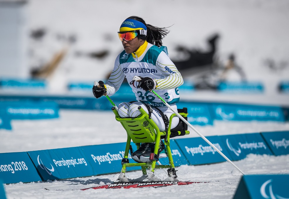 Aline Rocha em competição nas Paralimpíada de Inverno de 2018 — Foto: Marcio Rodrigues/MPIX/CPB