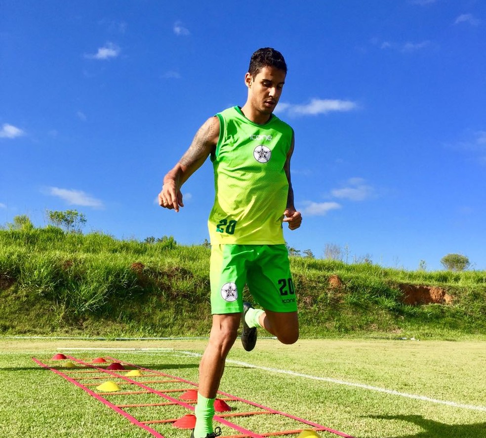 Michael, ex-Fluminense, é a principal contratação do Resende para o Campeonato Carioca (Foto: Divulgação)