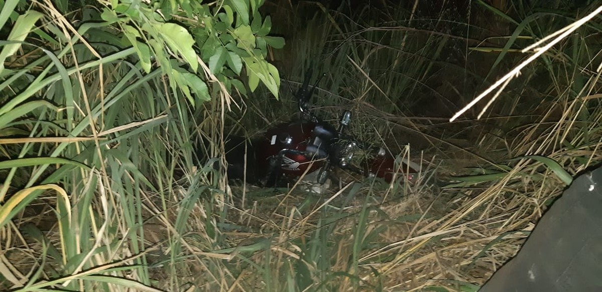 Motociclista é encontrado em barranco cerca de 7h após acidente na BR-251