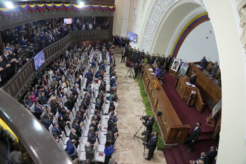Presidente venezuelano Nicolás Maduro durante discurso anual para a Assembleia Nacional da Venezuela — Foto: Ariana Cubillos/AP