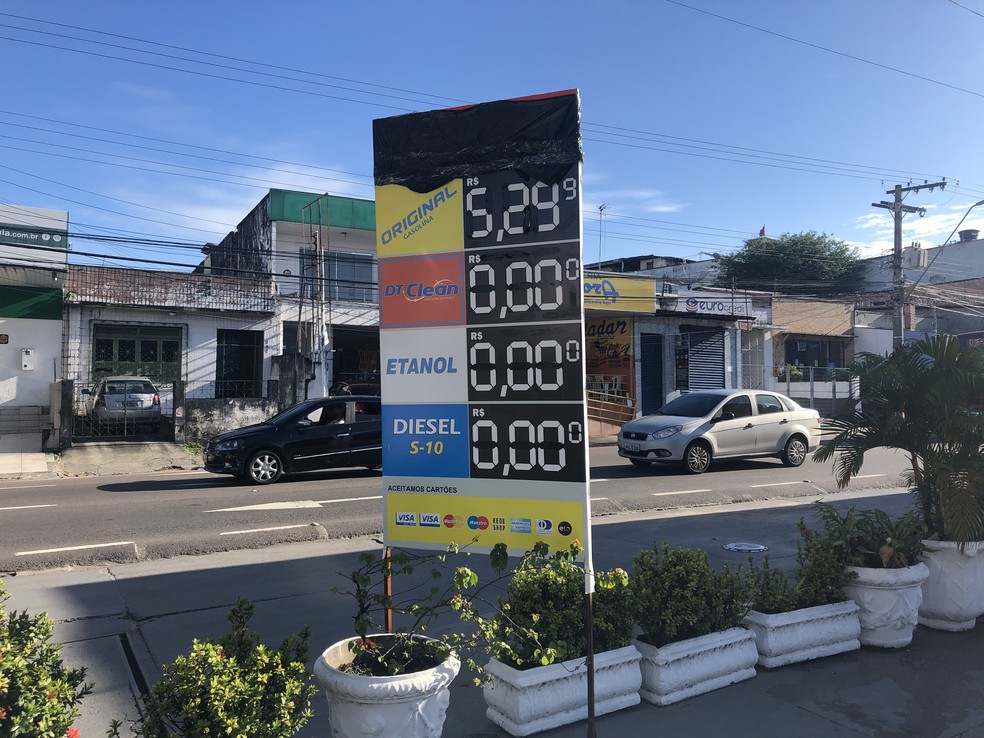 Preços em postos serão fiscalizados pelo Procon — Foto: Matheus Castro/G1 