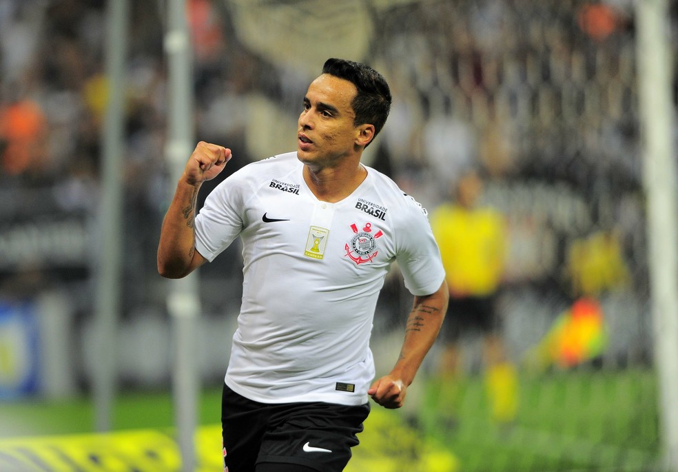 Magic Jadson anuncia oficialmente a aposentadoria após passagem frustrante pela Série C