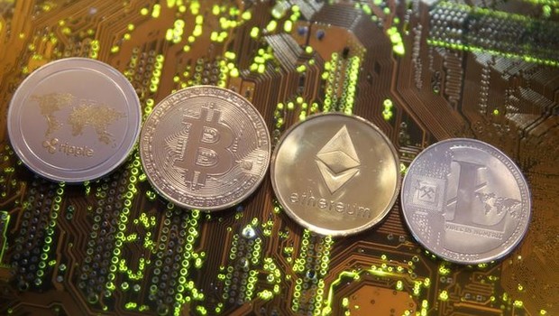 Representação de criptomoedas - criptomoeda - moeda virtual - bitcoin - cripto (Foto: Dado Ruvic/Illustration/Reuters)