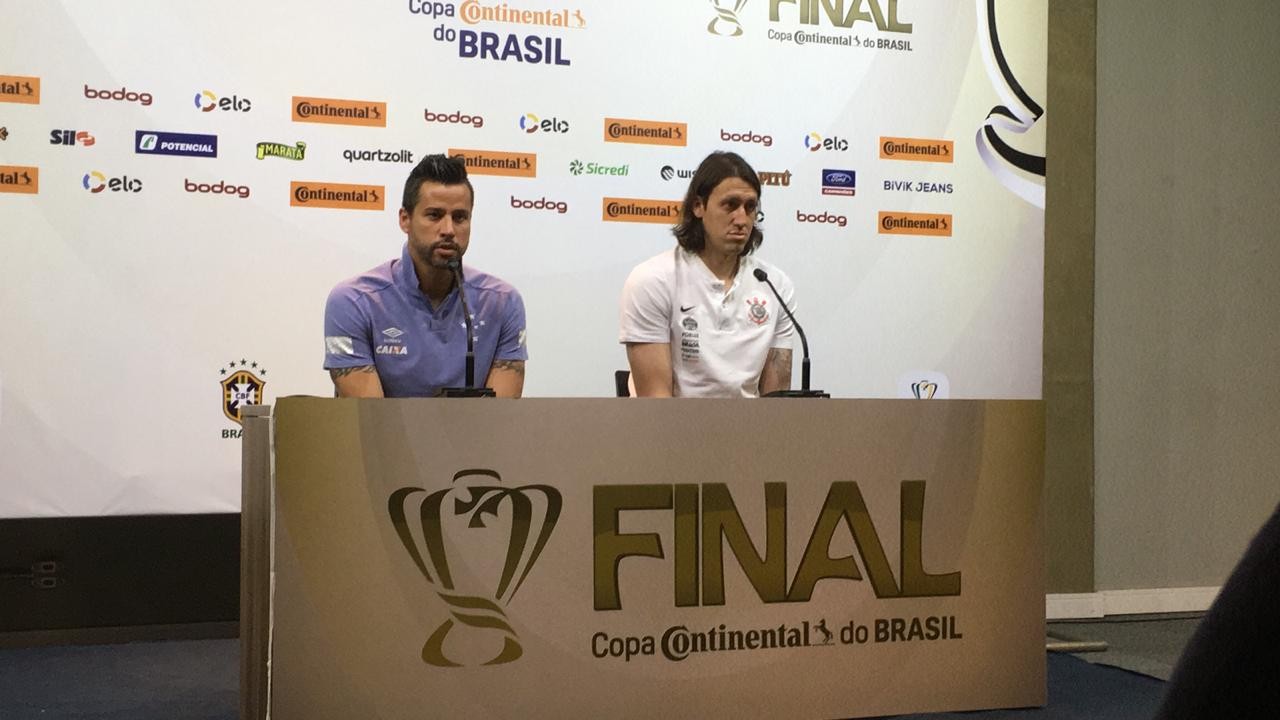 Fábio e Cássio descartam favoritismo na decisão da Copa do Brasil entre Cruzeiro e Corinthians