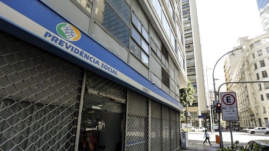 Justiça libera R$ 1,370 bilhão para pagar aposentados do INSS
