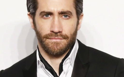 Jake Gyllenhaal diz que tomar banho é "cada vez menos necessário"