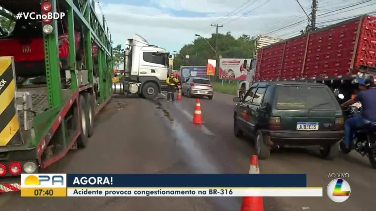 Acidente complica o trânsito na BR316, em Marituba Pará G1