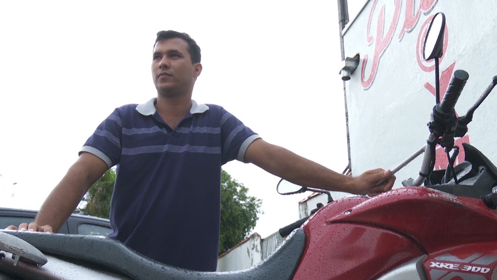 Cliente diz que agora consegue fazer mais de 30 km com aparelho (Foto: Rede Amazônica/Reprodução)