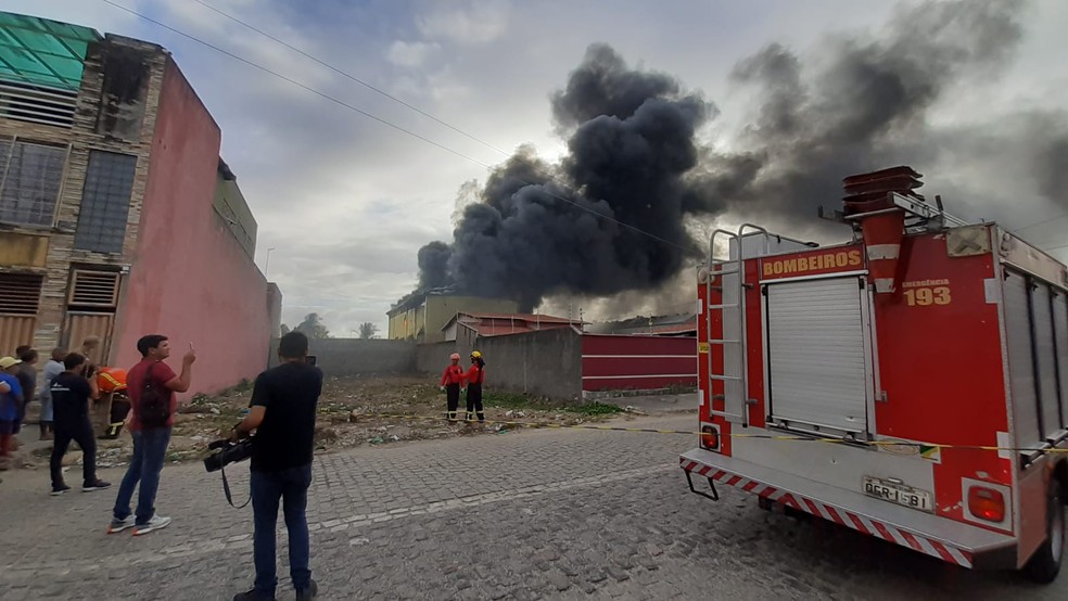 Fábrica de fogos de artifício pegou fogo em Parnamirim — Foto: Sérgio Henrique Santos/Inter TV Cabugi