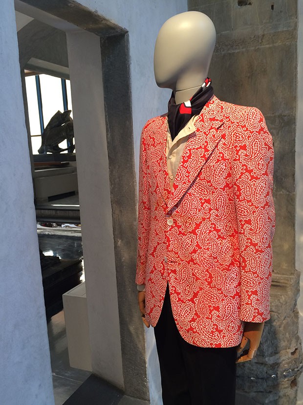 Bright red cotton jacquard blazer from 1967 (Foto: Suzy Menkes /Instagram)