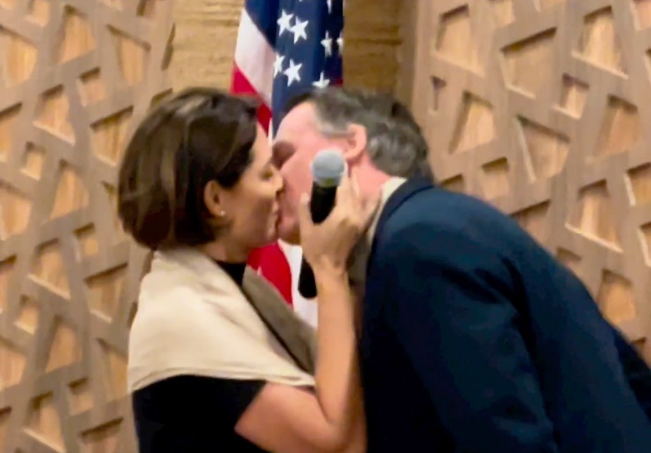 Bolsonaro e Michelle se reencontram nos EUA