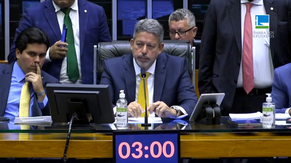 Fibra &oacute;tica de prestadora de servi&ccedil;o rompeu, diz Lira ao comentar falha em  sistema; deputado v&ecirc; 'agress&atilde;o' ao Legislativo | Pol&iacute;tica | G1