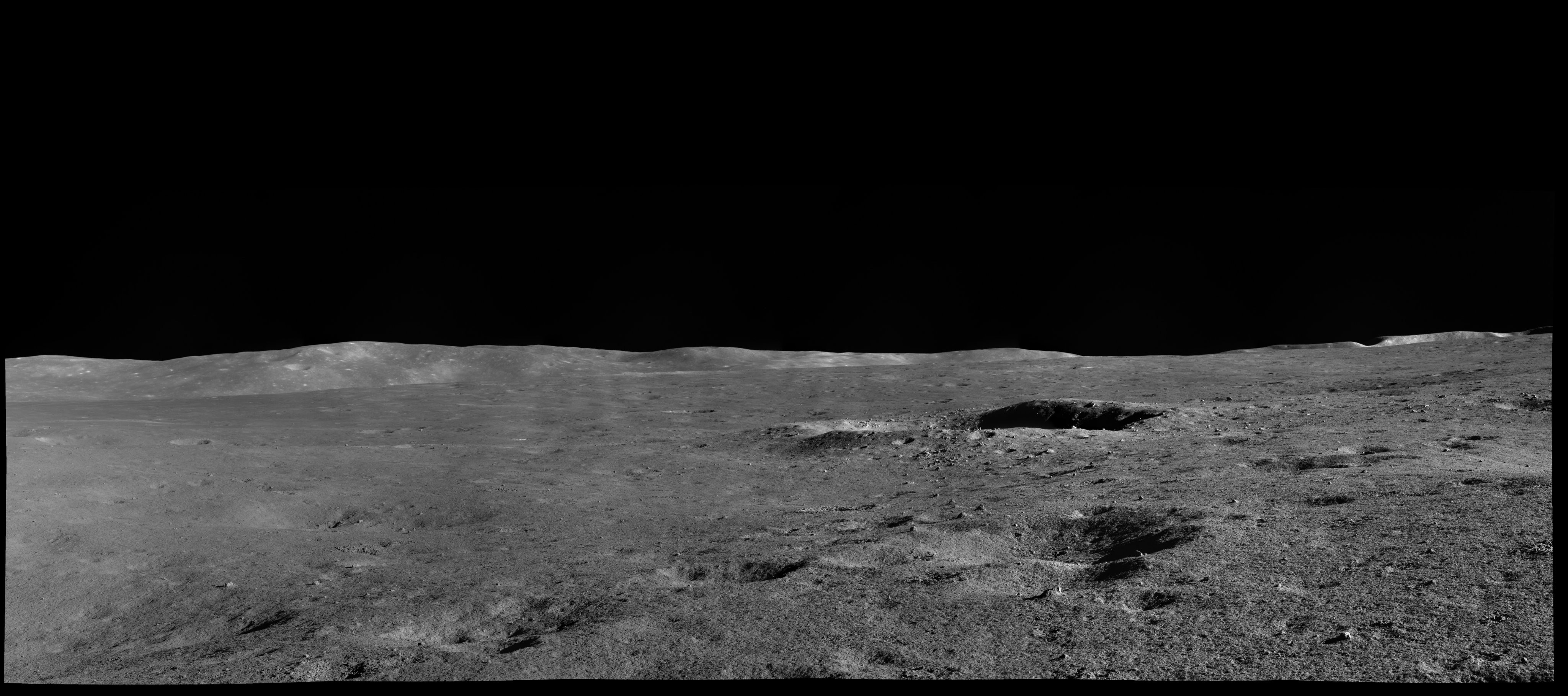 Imagem do solo lunar (Foto: Reprodução CLEP)